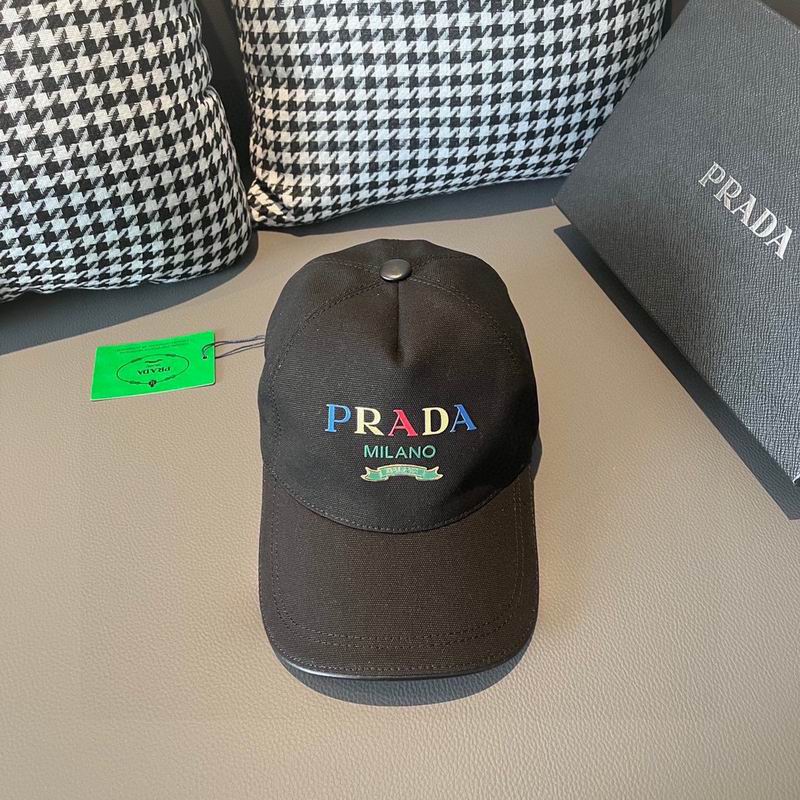 Prada cap hm (16)